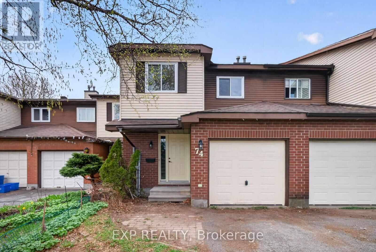 Property Photo:  74 Shearer Crescent  ON K2L 3N1 