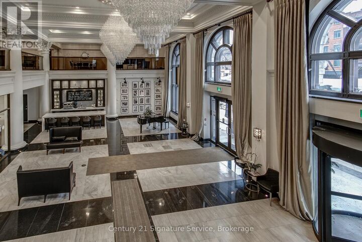 Property Photo:  118 King Street East Lph16  ON L8P 0A7 