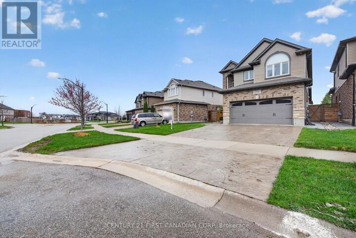 Property Photo:  2344 Buroak Drive  ON N6G 0L1 