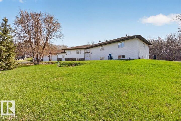 Photo de la propriété: 23114A Twp Road 564 23 AB T0A 1N0