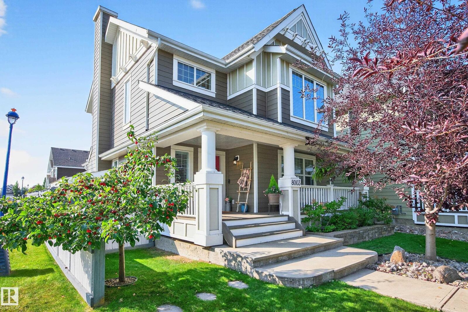 Property Photo:  8003 Summerside Grande Boulevard SW  AB T6X 0S9 