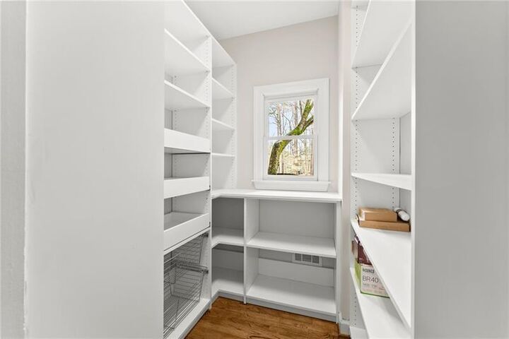 Property Photo: 4140 River Bluf Run Way GA 30024