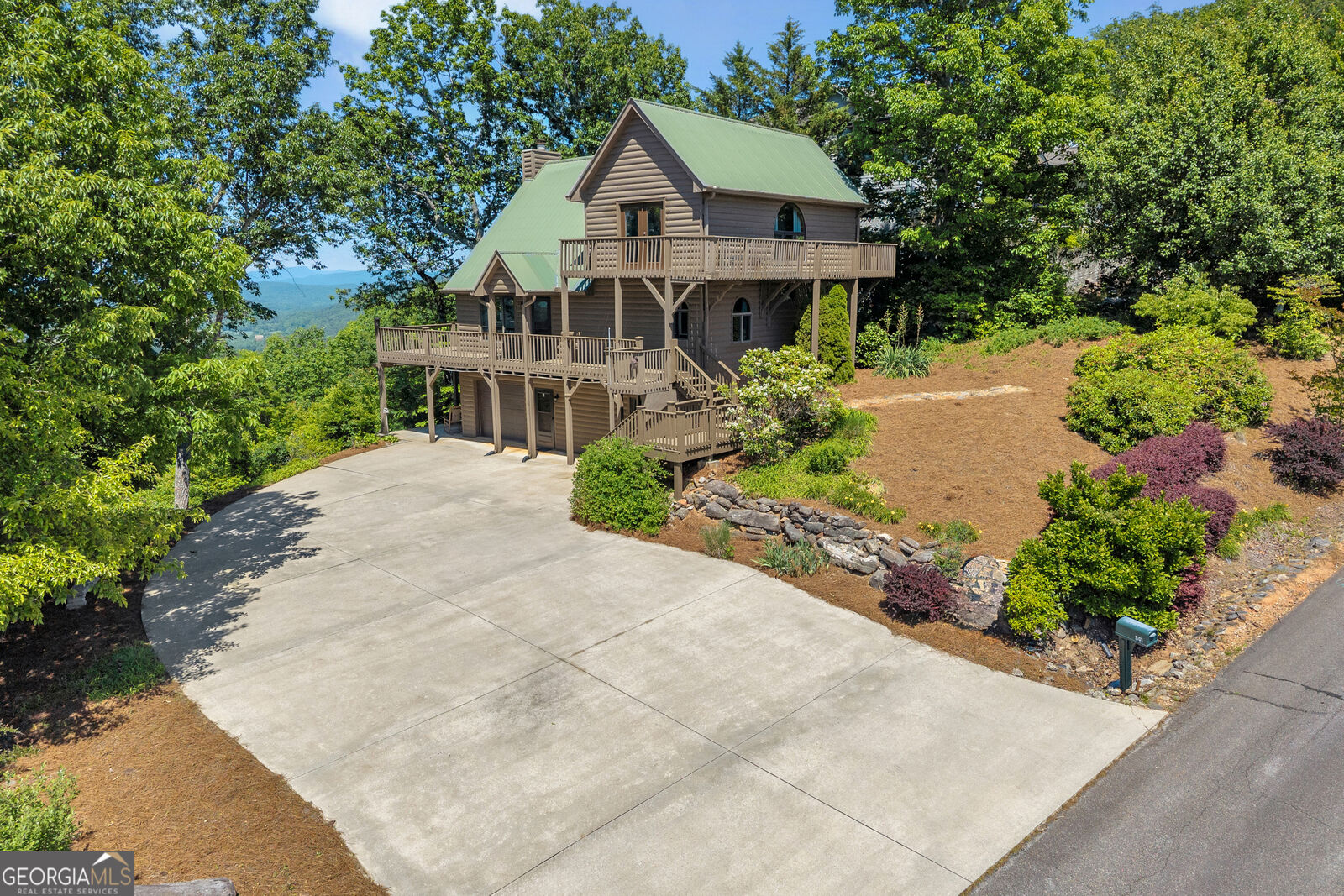 Property Photo: 801 Starlight Drive GA 30571
