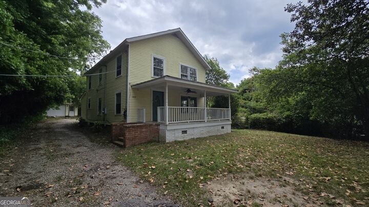 Property Photo:  222 Macon Street  GA 30253 