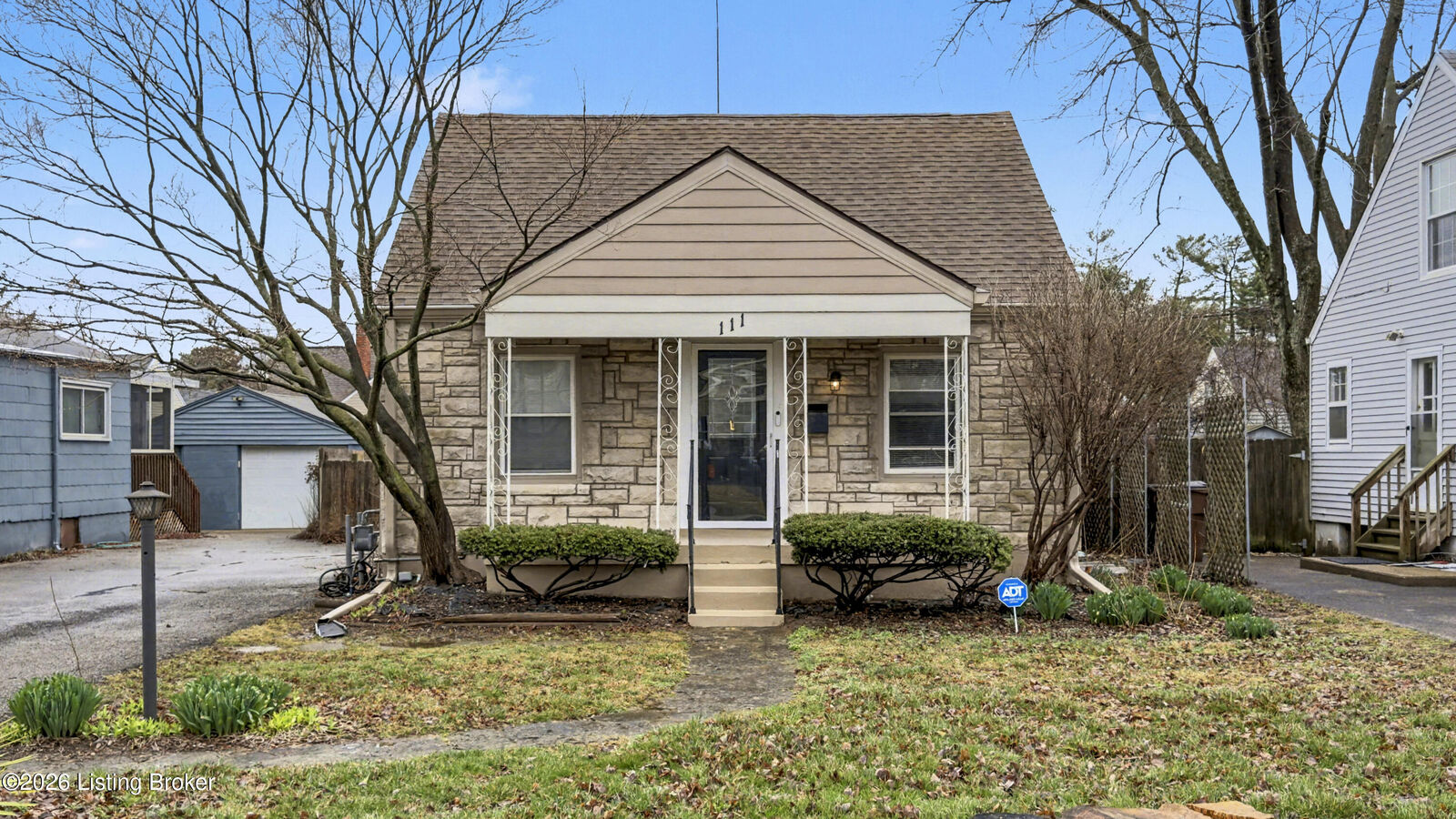 Property Photo:  111 Staebler Ave  KY 40207 