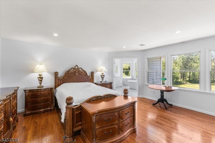 Property Photo: 15 Spring Hunter Ct NJ 07821