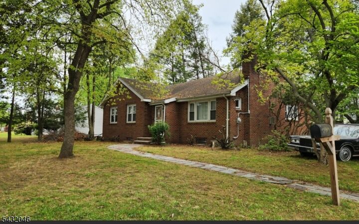 Property Photo:  1610 W 7th St  NJ 08854 
