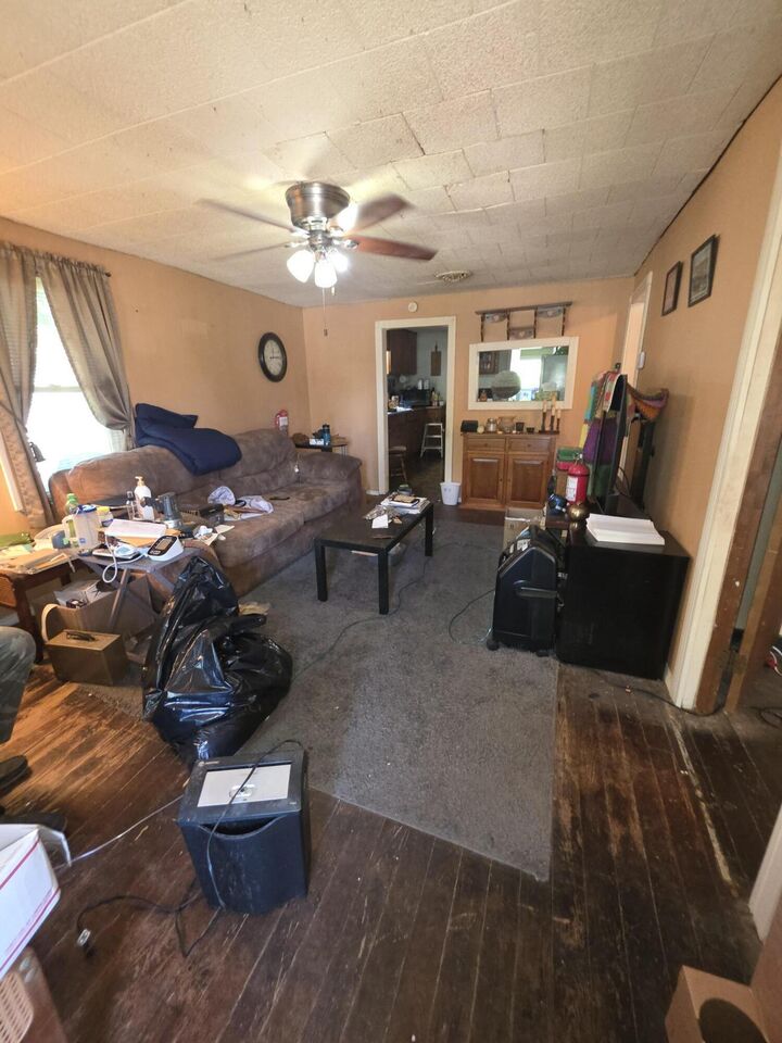 Property Photo: 421 Bourne Street MO 65265