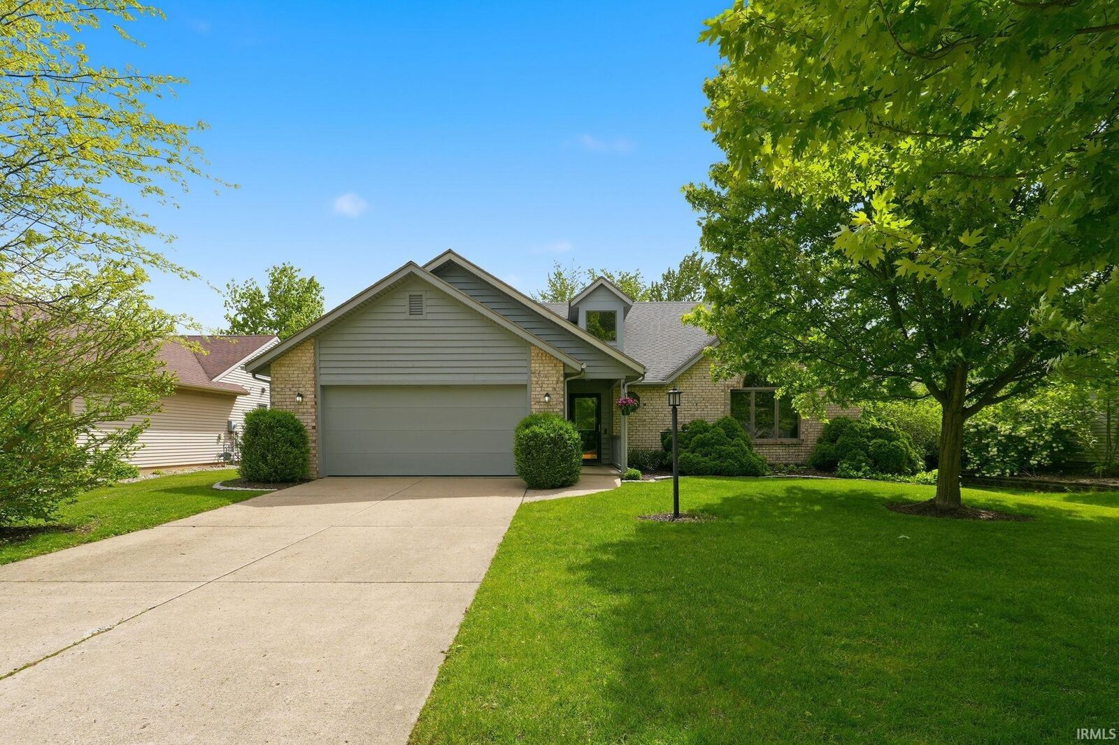 Property Photo:  631 Autumn Ridge Lane  IN 46804 