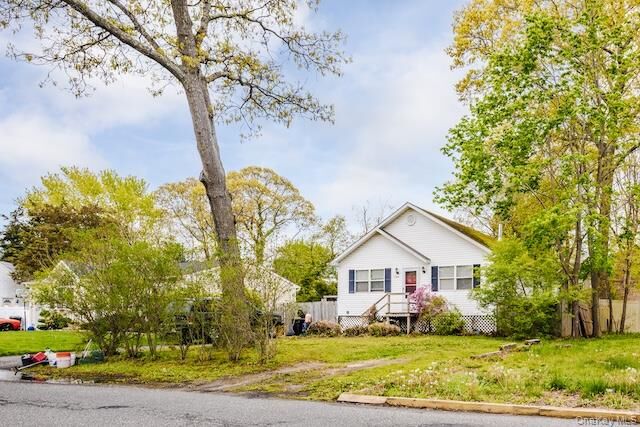 Property Photo: 148 Wavecrest Drive NY 11951