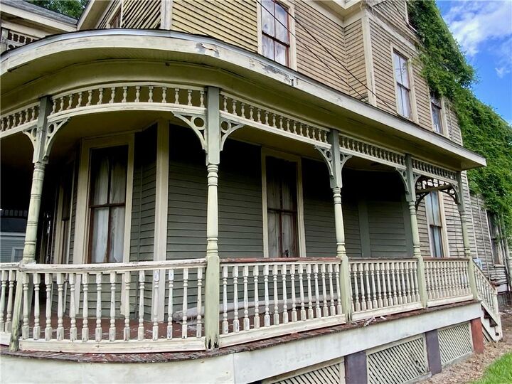 Property Photo:  310 Claiborne Street N  AL 36603 