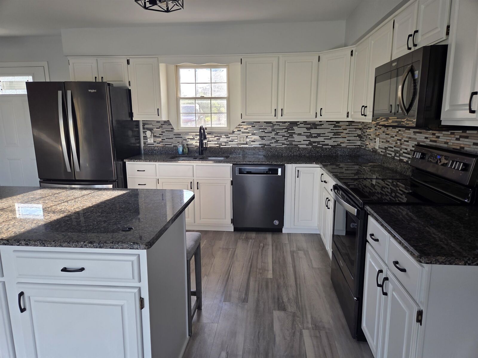 Property Photo: 5331 Oakridge MI 48612