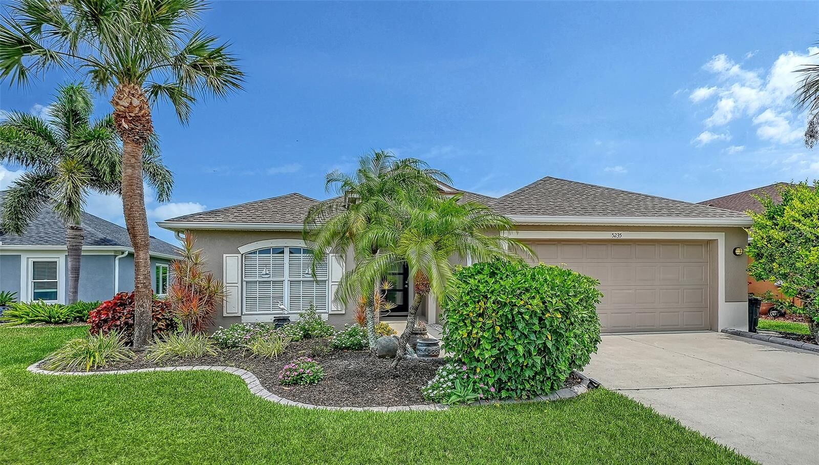 Property Photo:  5235 Layton Drive  FL 34293 