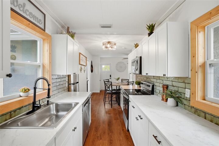 Property Photo:  4627 1st Avenue N  FL 33713 
