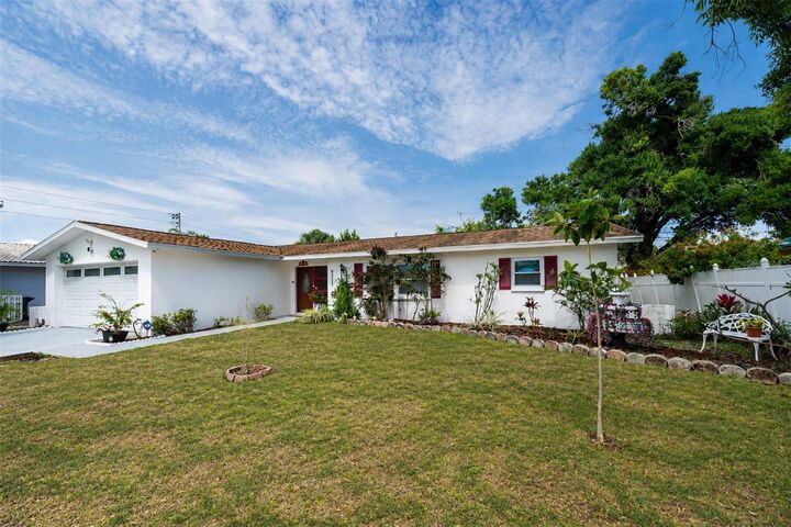 Property Photo: 6212 20th Street S FL 33712