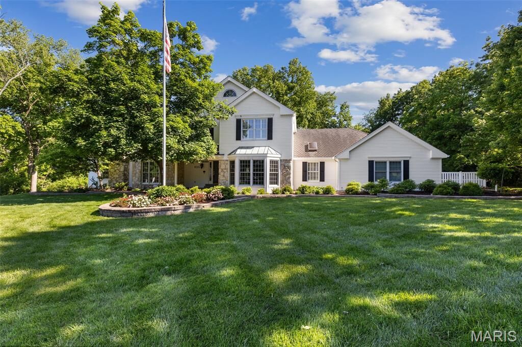 Property Photo: 825 Greenwich Green Lane MO 63017