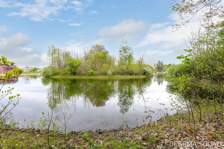 Property Photo:  5391 Eagle Pass Drive  MI 49426 