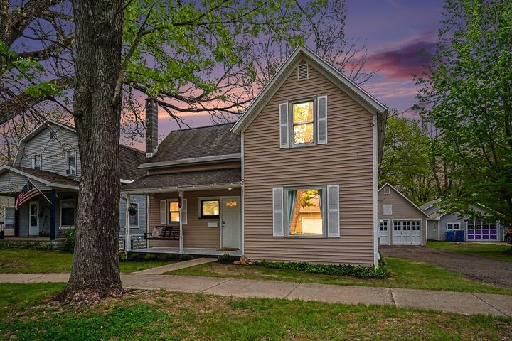 Property Photo:  639 Ely Street  MI 49010 