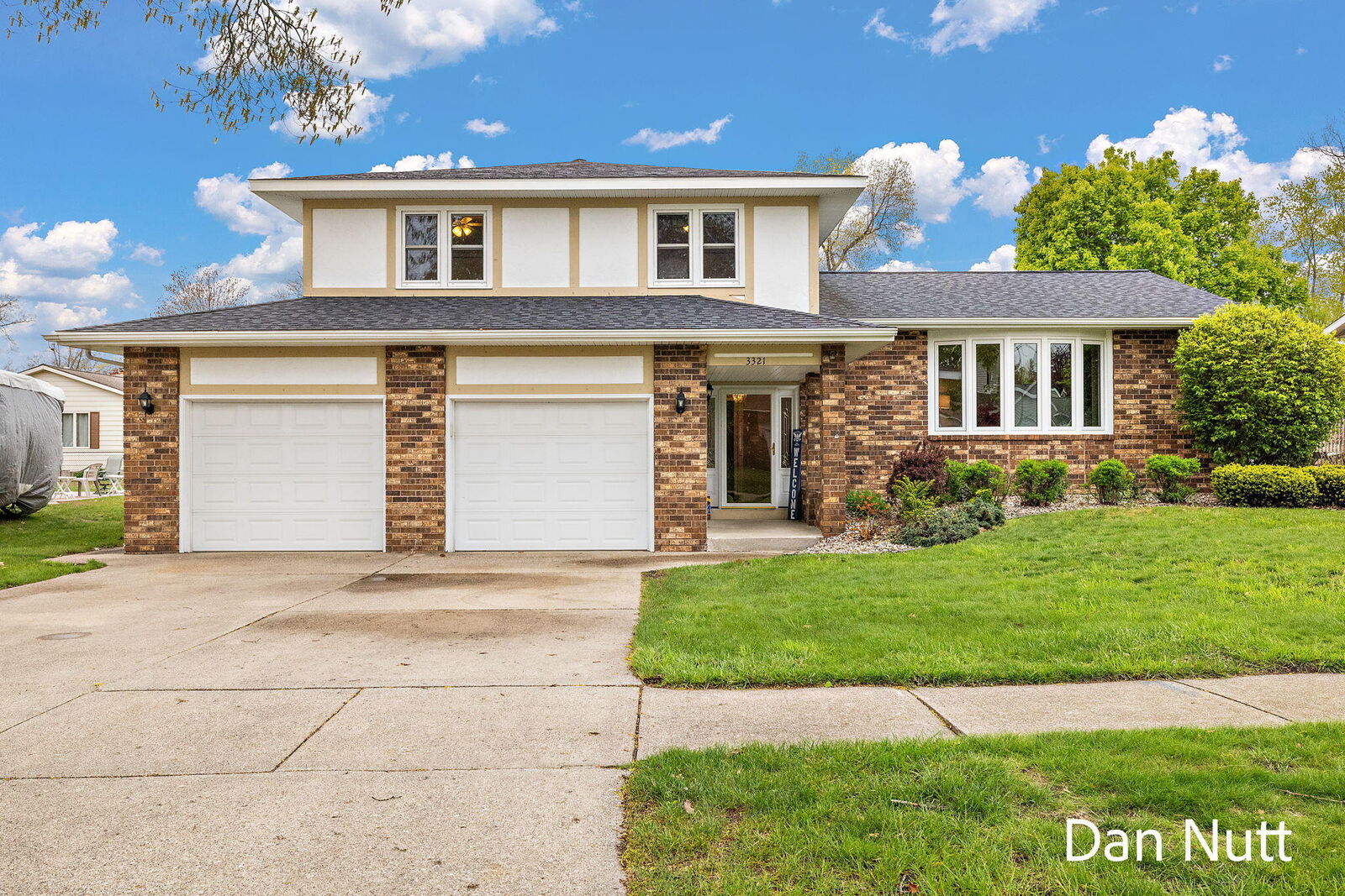 Property Photo:  3321 Rockland Road  MI 49441 