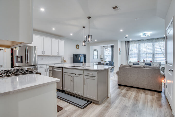 Property Photo:  2310 Ryegrass Lane  IL 60490 