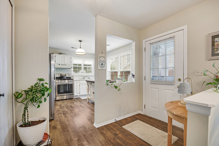 Property Photo:  2936 Heatherwood Drive 19081  IL 60194 