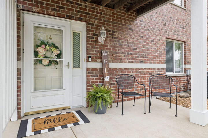 Property Photo:  1370 Rock Run Drive 14  IL 60403 