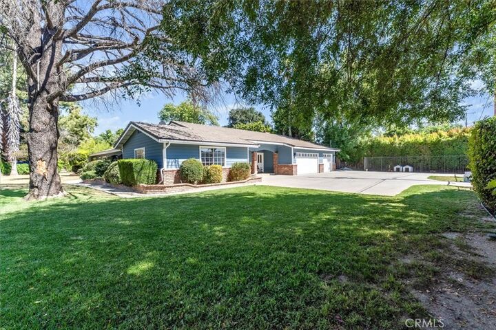 Property Photo:  17082 Parthenia  CA 91325 
