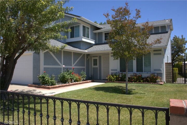 Property Photo:  28012 Tupelo Ridge  CA 91354 