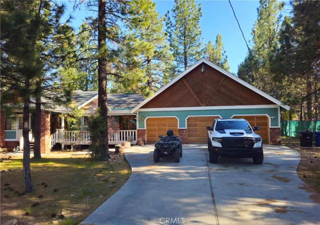 Property Photo:  2474 Oak Lane  CA 92314 