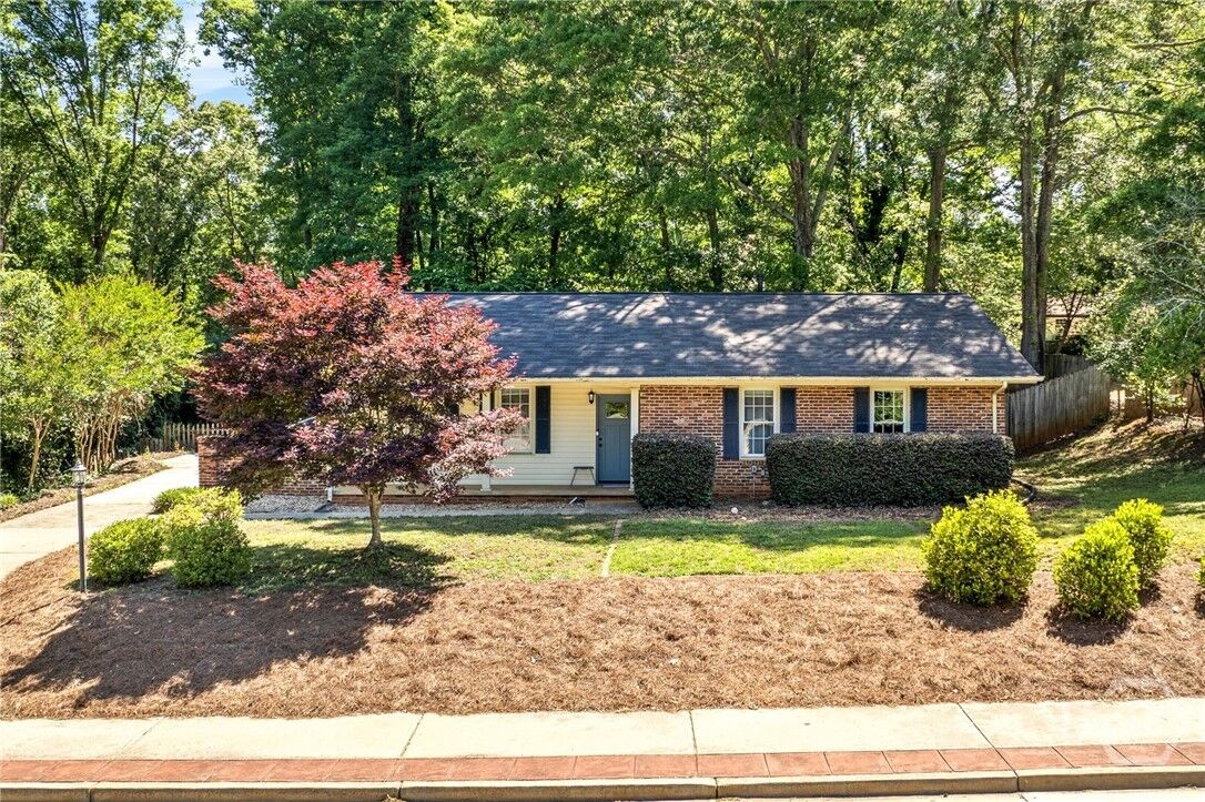 Property Photo:  1009 College Station Road  GA 30605 