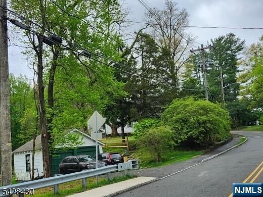 Property Photo:  56 Orton Road  NJ 07006 