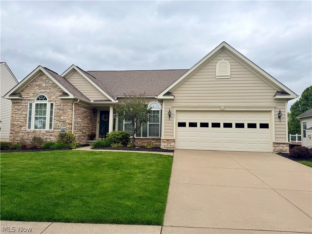 Property Photo: 1003 Nature Wood Circle OH 44240