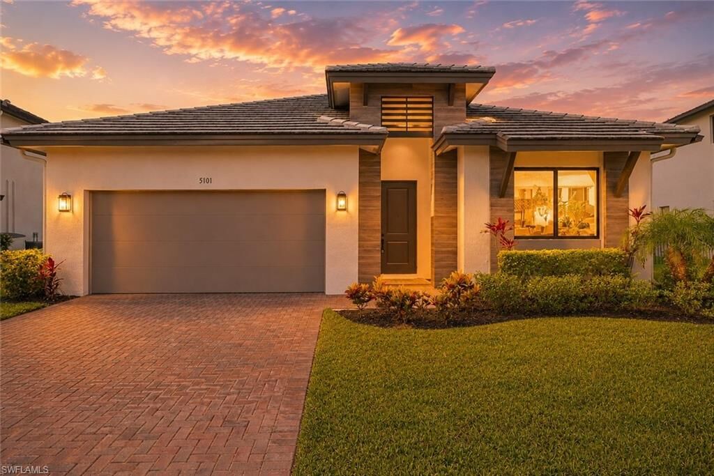 Property Photo: 5101 Gambero Way FL 34142