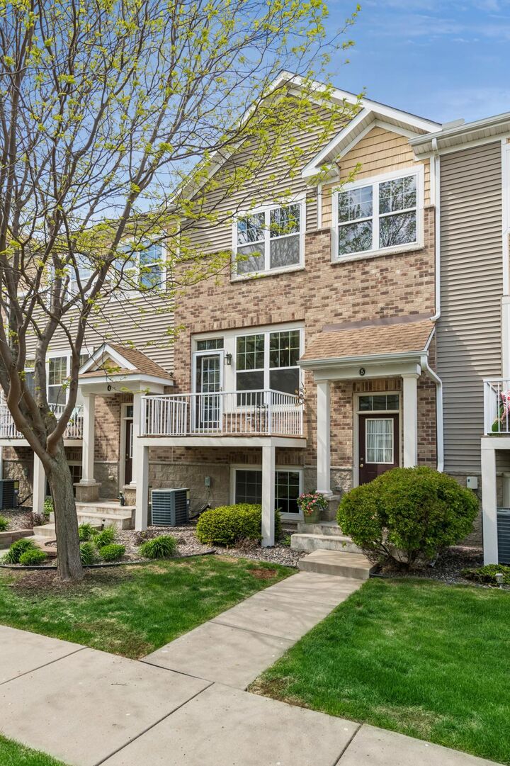 Property Photo: 1945 Commonwealth Boulevard 5 MN 55317