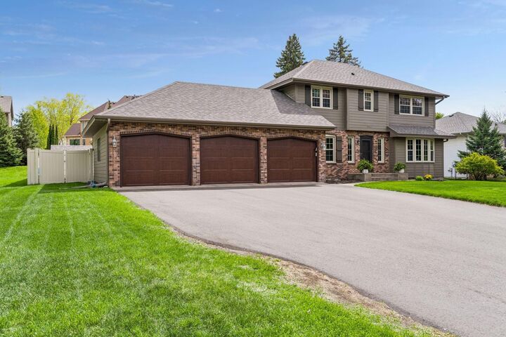Property Photo: 900 Nina Court MN 55118
