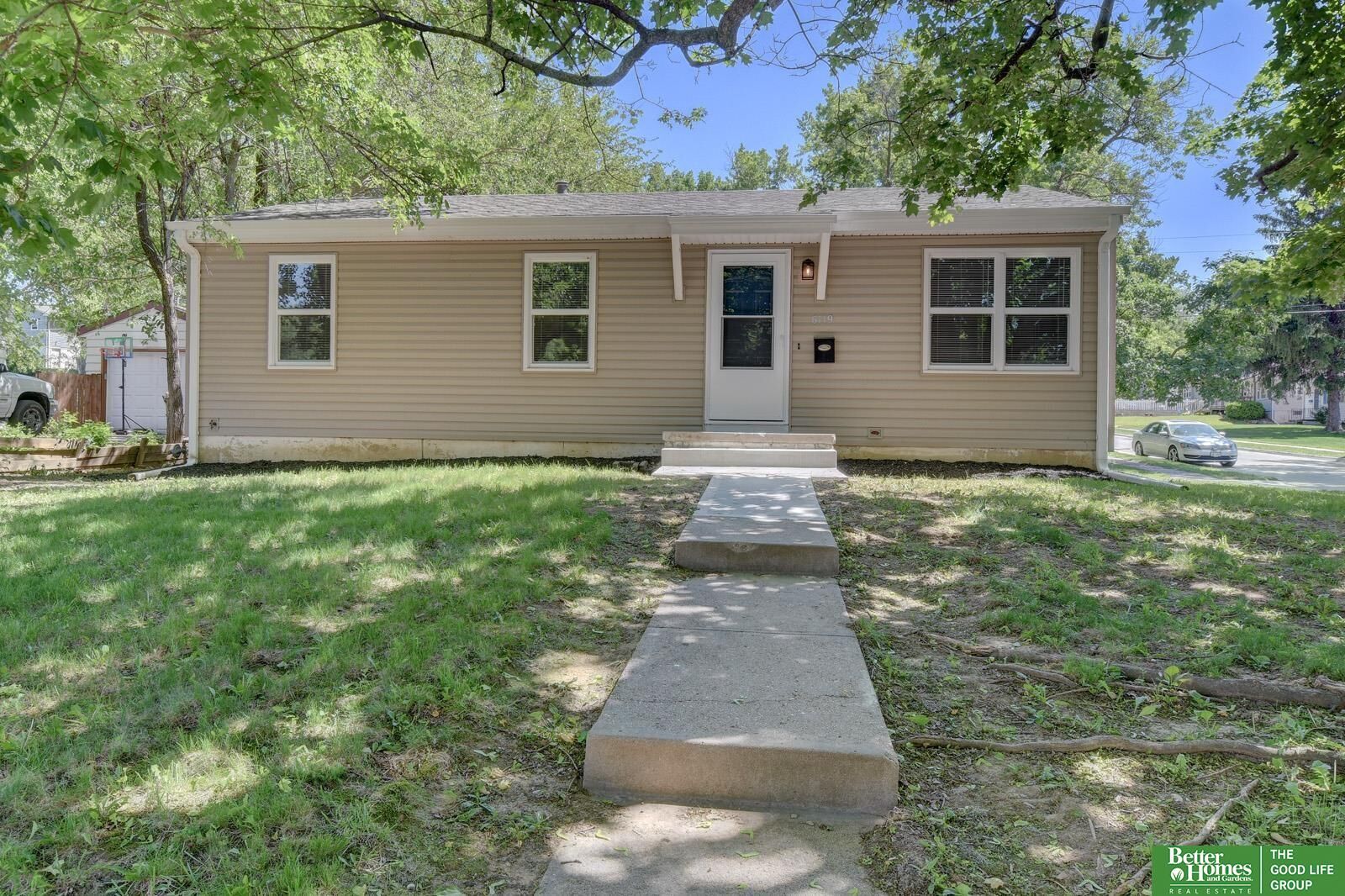 Property Photo:  6119 Camden Avenue  NE 68104 