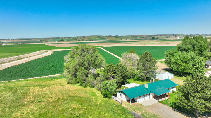 Property Photo:  3421 Highway 201  OR 97913 