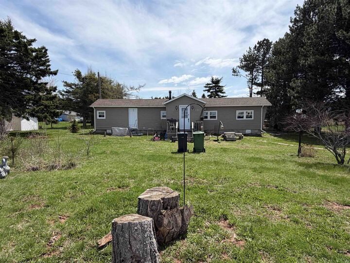 335 Glenn Drive — photo 1