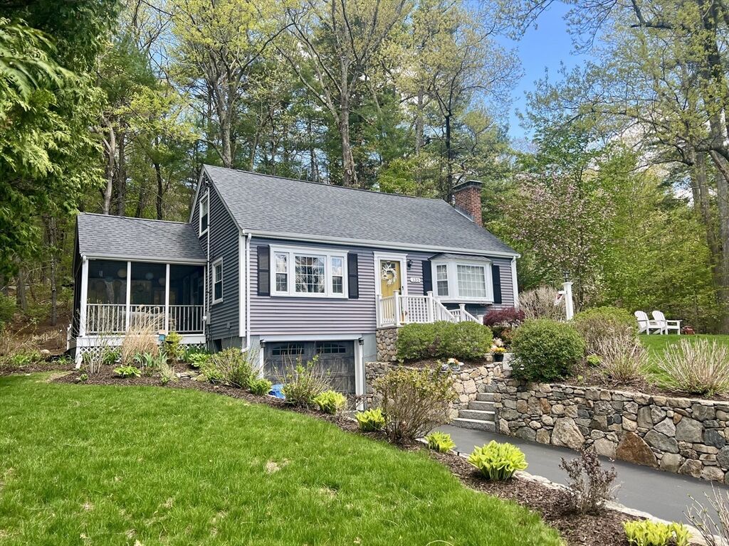 Property Photo:  135 Locust St  MA 01746 