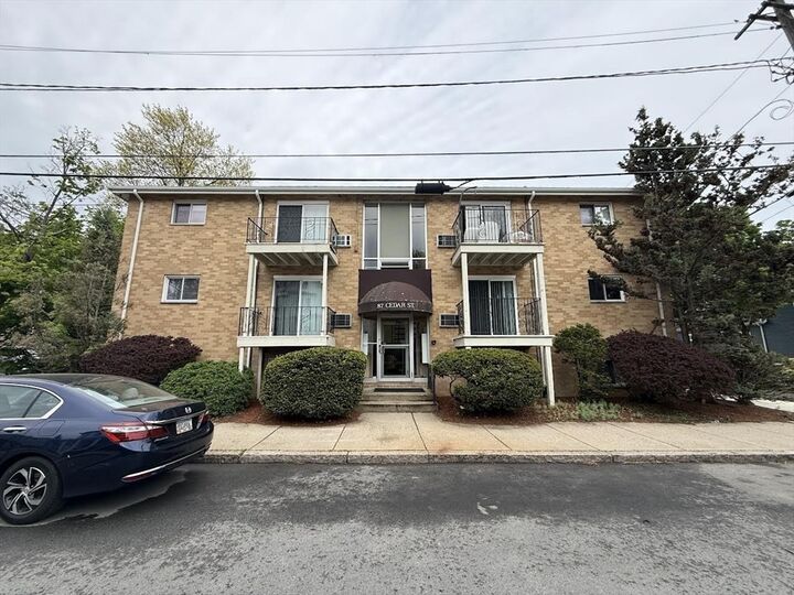 Property Photo:  87 Cedar Street 6  MA 02148 