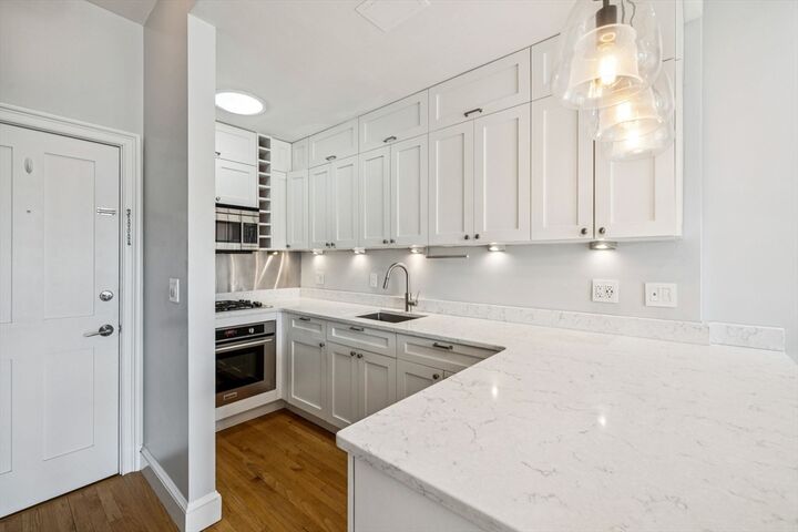 Property Photo:  46 Dartmouth Street 3  MA 02116 