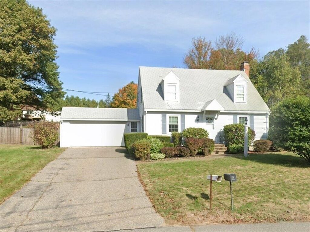 Property Photo:  5 Fenno Dr  MA 01473 