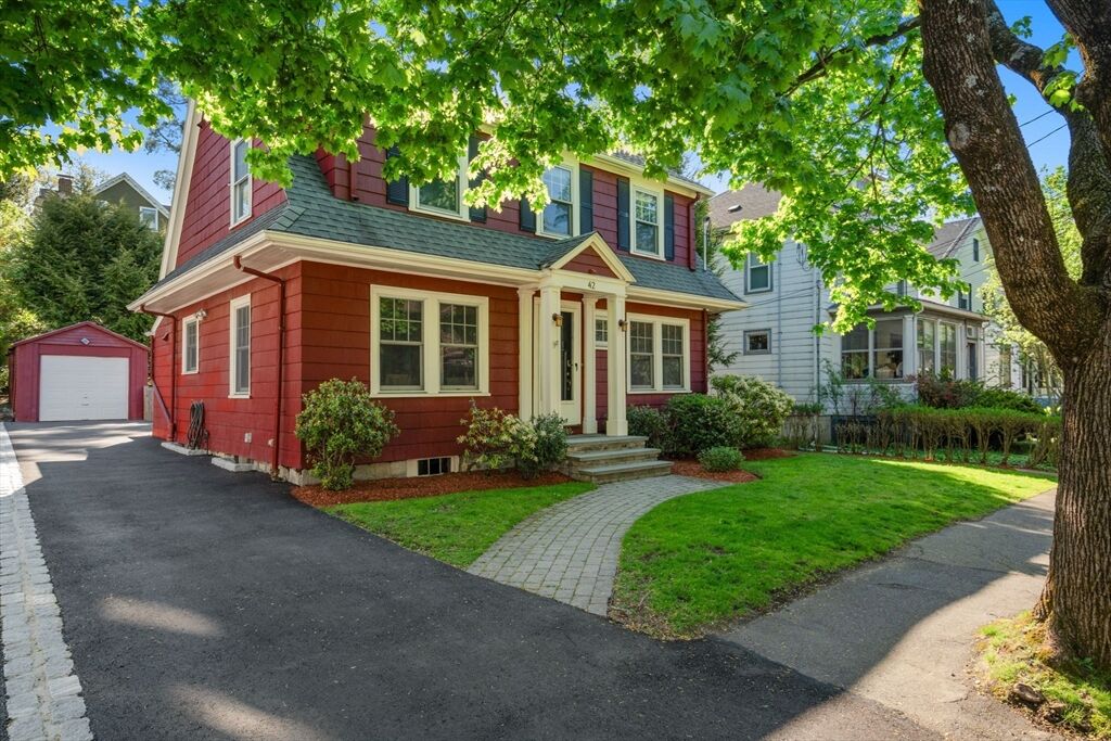 Property Photo: 42 Aberdeen St MA 02461
