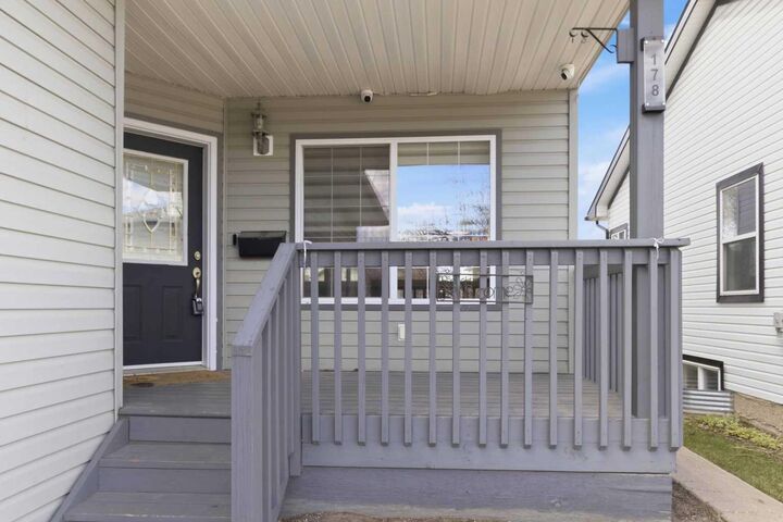 Property Photo:  178 St. Laurent Way  AB T9K 2K1 