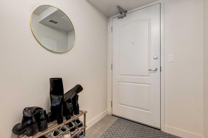 Property Photo:  303 13 Avenue SW 1406  AB T2R 0K3 