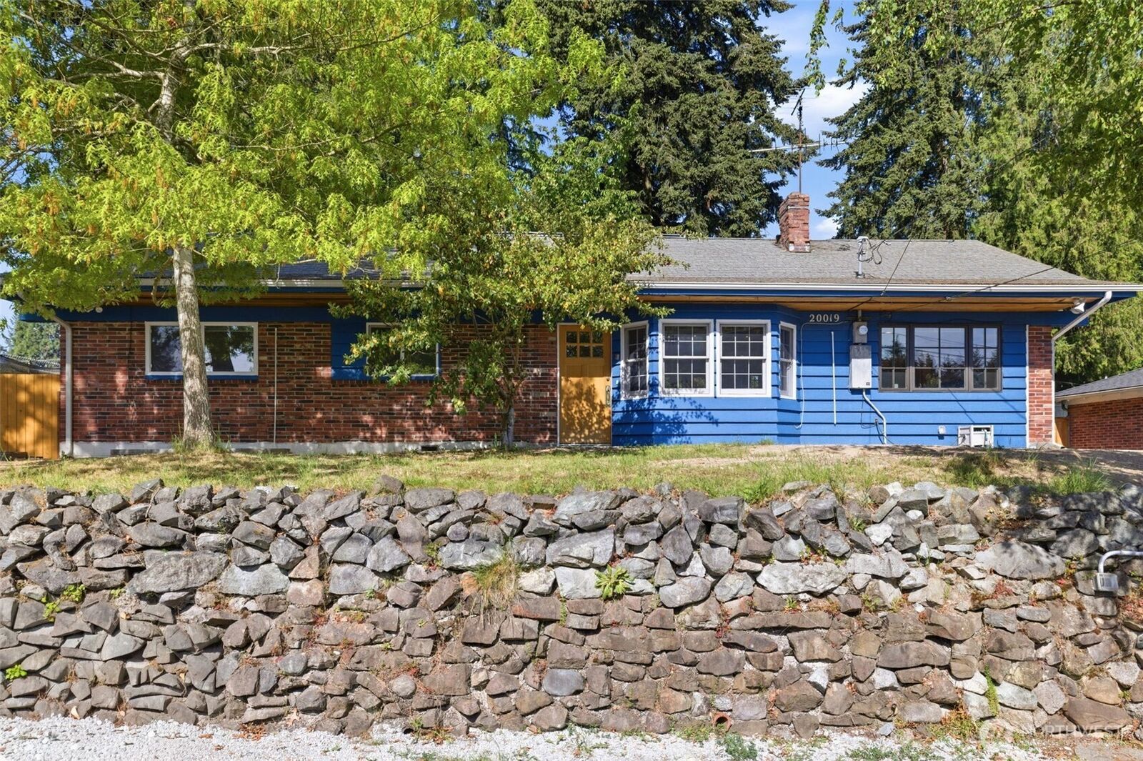 Property Photo:  20019  3rd Avenue S  WA 98198 