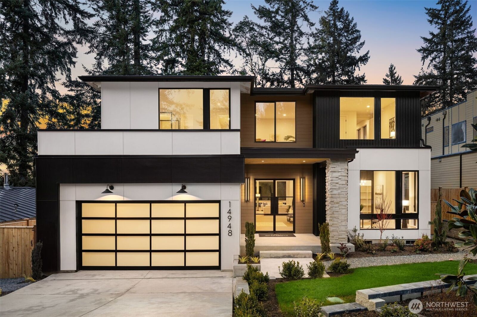 Property Photo:  14948 SE 43rd Street  WA 98006 