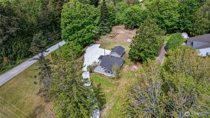 Property Photo:  1409 E Dallman Road  WA 98282 