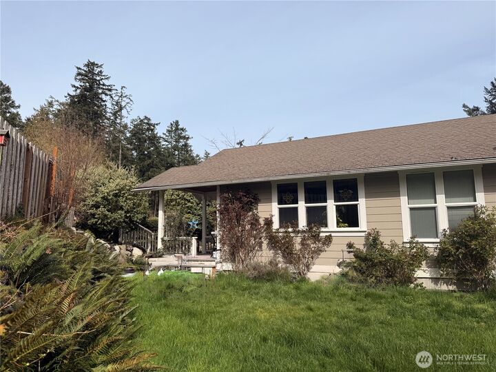 Property Photo:  71  Nesting Place Lane D  WA 98250 