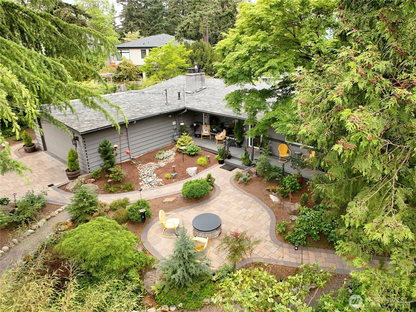 Property Photo:  2430  155th Place SE  WA 98007 